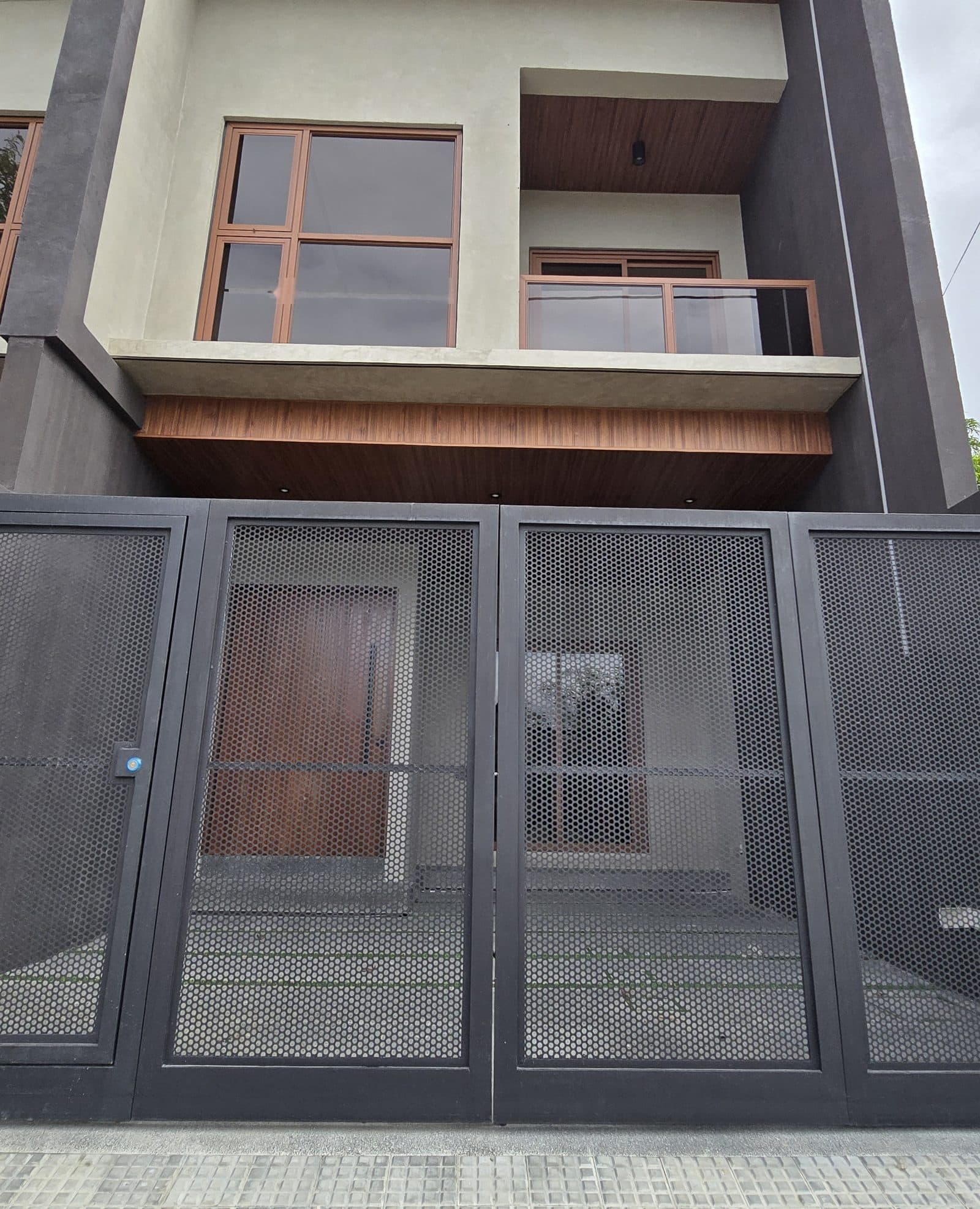 Modern Duplex — Twin Facade — Exterior